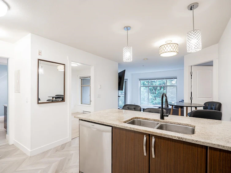 207-13555 Gateway Drive, Surrey, BC, V3T 0B5 - 18