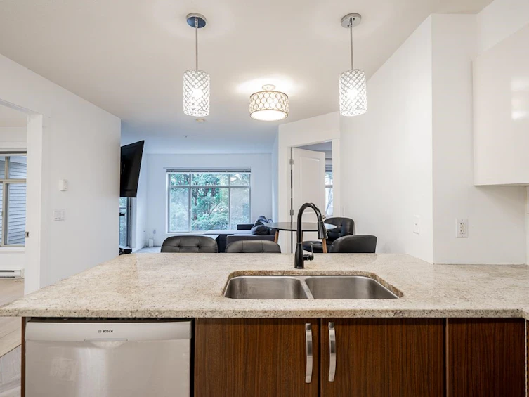 207-13555 Gateway Drive, Surrey, BC, V3T 0B5 - 19