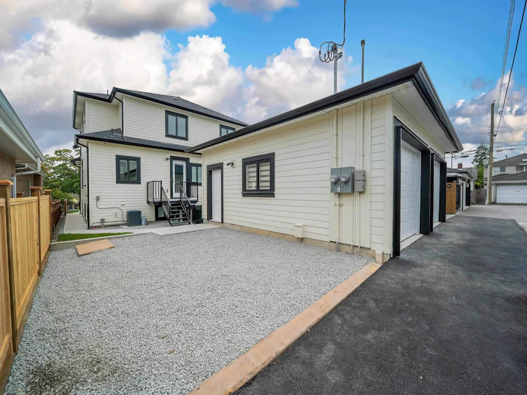 5531 Slocan Street, Vancouver, BC, V5R 2A9 - 23