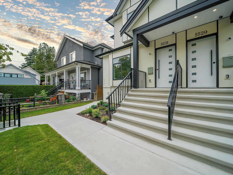5529 Slocan Street, Vancouver, BC, V5R 2A9 - 4