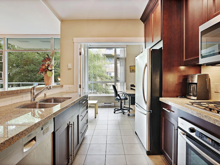 205-4685 Valley Drive, Vancouver, BC, V6J 5M2 - 7