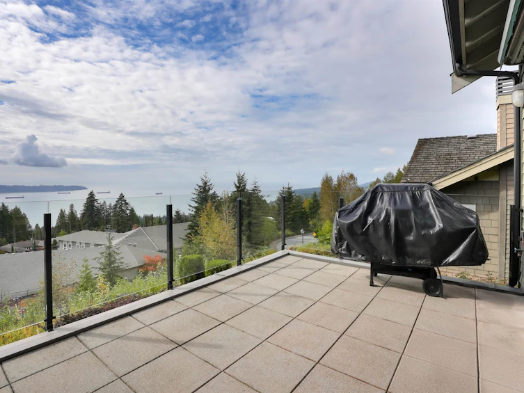 2556 Marr Creek Court, West Vancouver, BC, V7S 0A3 - 28