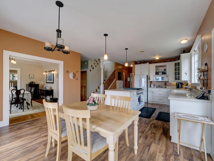 1799 Lower Road, Roberts Creek, BC, V0N 2W6 - 16