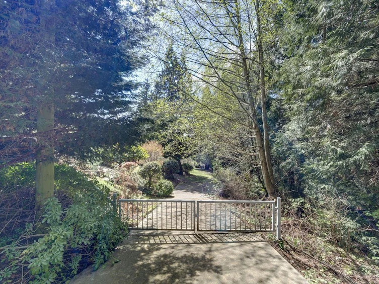 1799 Lower Road, Roberts Creek, BC, V0N 2W6 - 30
