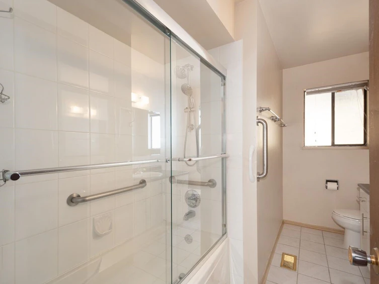 2061 E 41st Avenue, Vancouver, BC, V5P 1L3 - 17