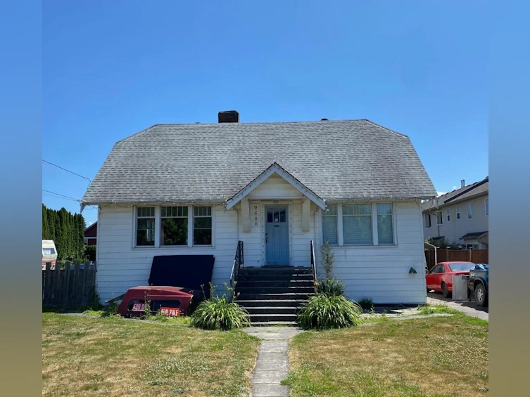 9500 Woodbine Street, Chilliwack, BC, V2P 5S4