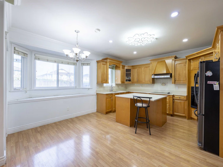 13305 87b Avenue, Surrey, BC, V3W 6B9 - 8
