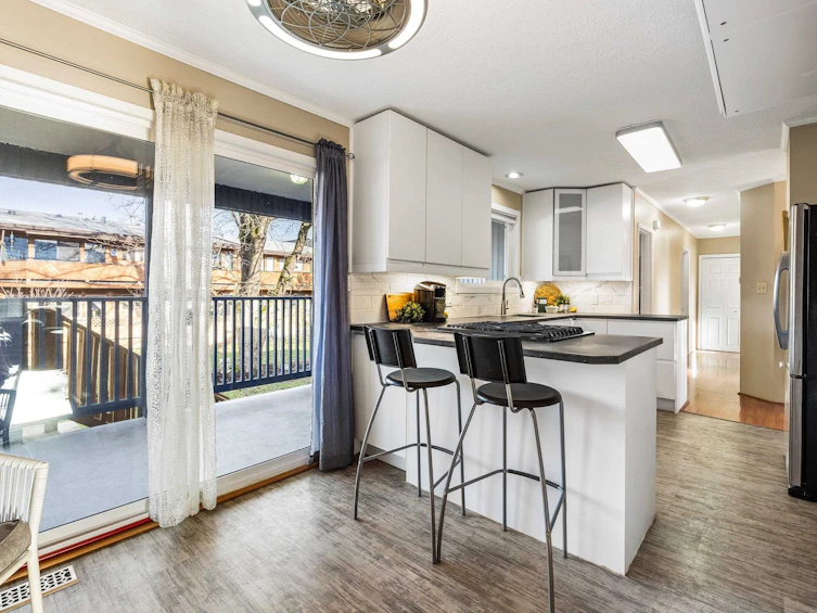 46195 Larch Avenue, Chilliwack, BC, V2P 1E7 - 2