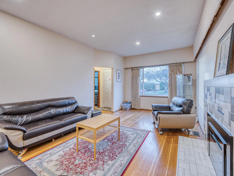 620 Slocan Street, Vancouver, BC, V5K 3X7 - 5