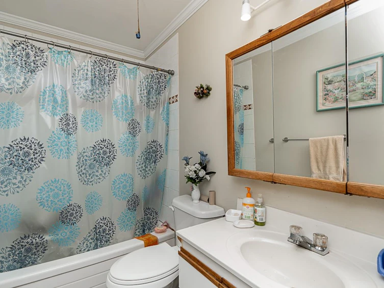 15005 86 Avenue, Surrey, BC, V3S 4T8 - 12