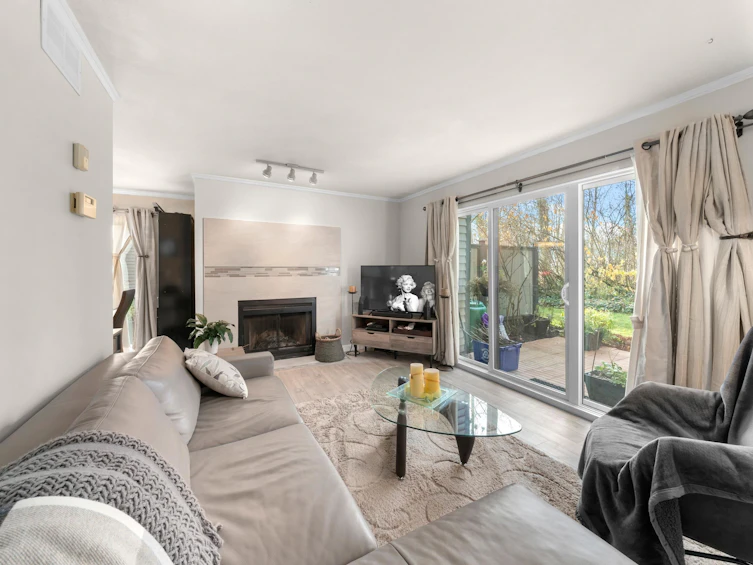 8574 Woodgrove Place, Burnaby, BC, V5A 4B1 - 5