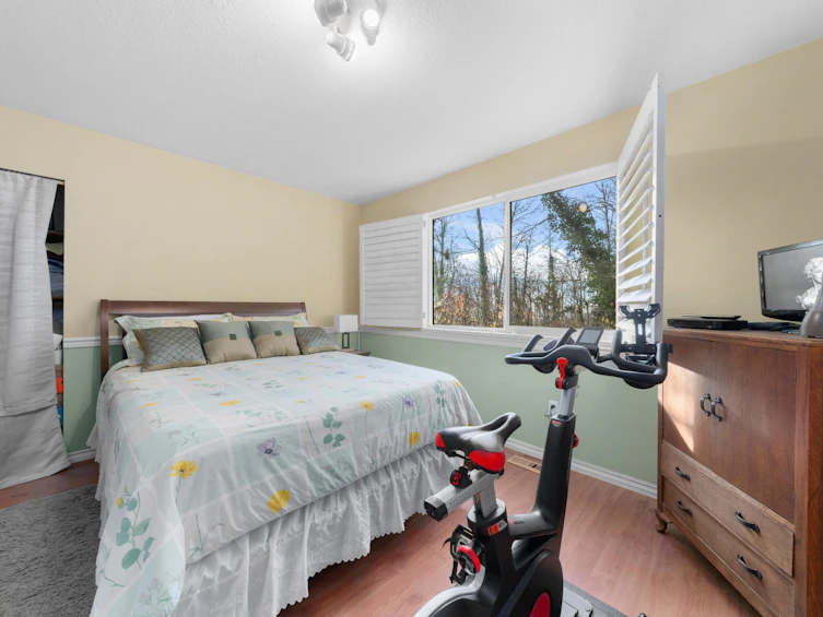 8574 Woodgrove Place, Burnaby, BC, V5A 4B1 - 21
