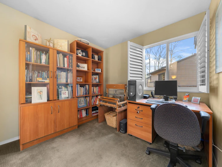 8574 Woodgrove Place, Burnaby, BC, V5A 4B1 - 22