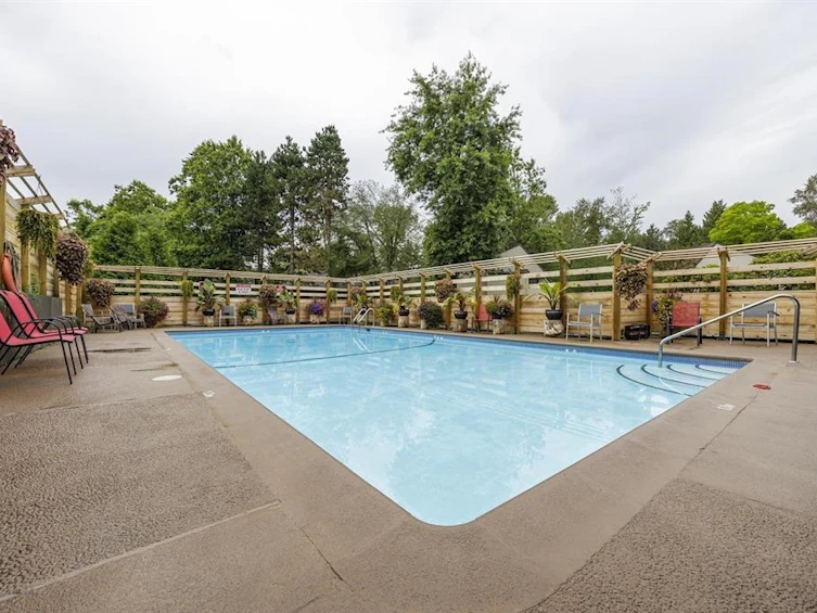 8574 Woodgrove Place, Burnaby, BC, V5A 4B1 - 36
