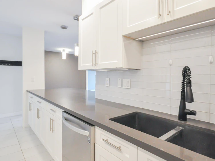 306-3733 Norfolk Street, Burnaby, BC, V5G 4V5 - 6