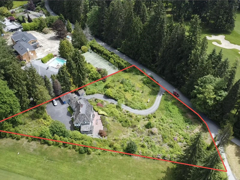 226 Onslow Place, West Vancouver BC V7S 1K5
