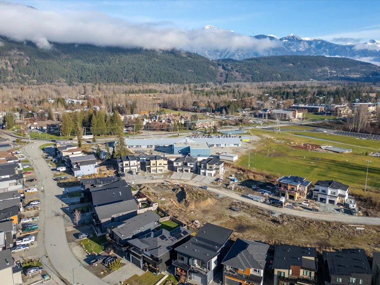 1016 Phare Crescent, Pemberton, BC, V0N 2L1 - 12