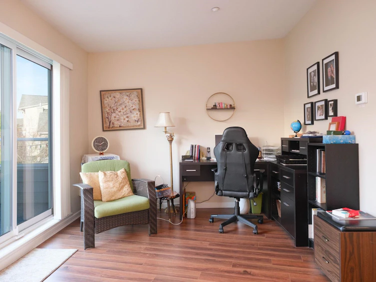 10-323 Governors Court, New Westminster, BC, V3L 5S6 - 20