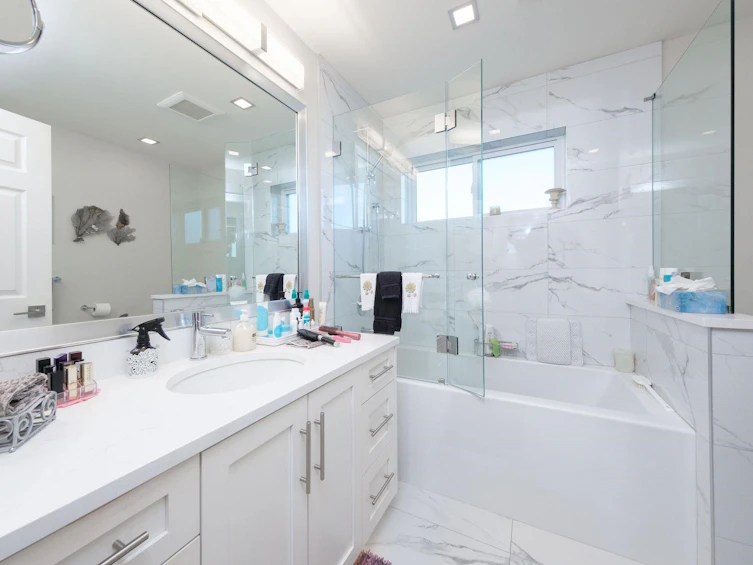 10-323 Governors Court, New Westminster, BC, V3L 5S6 - 22