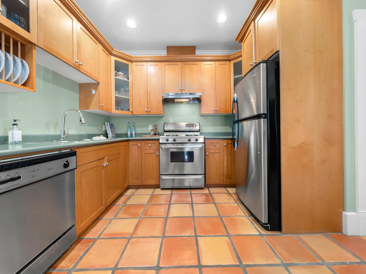 356 W Keith Road, North Vancouver, BC, V7M 1M1 - 11