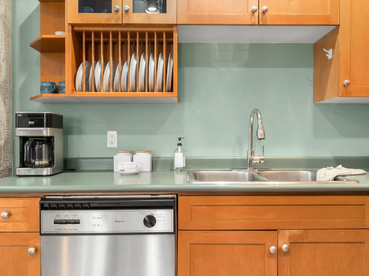 356 W Keith Road, North Vancouver, BC, V7M 1M1 - 12