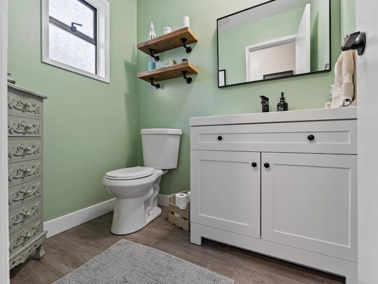 8746 Ashwell Road, Chilliwack, BC, V2P 6W1 - 15
