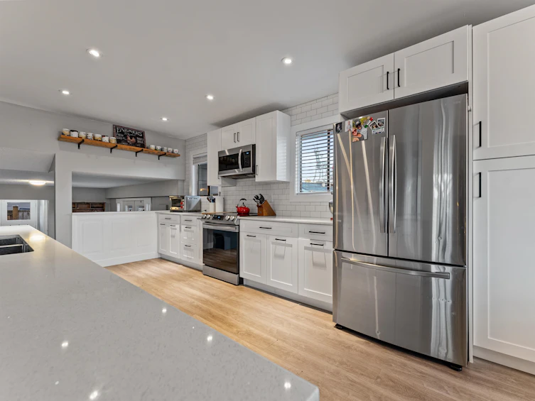 8746 Ashwell Road, Chilliwack, BC, V2P 6W1 - 4