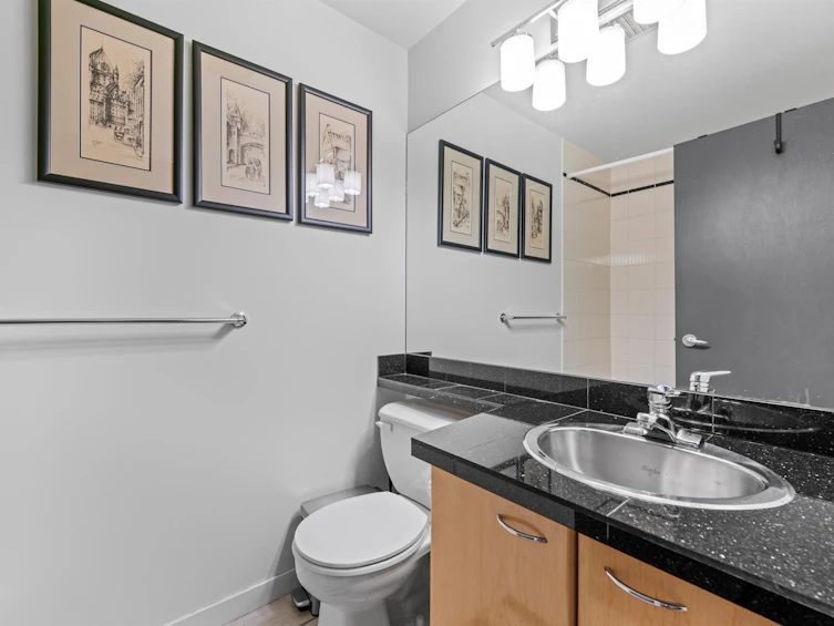 203-2228 Marstrand Avenue, Vancouver, BC, V6K 4T1 - 12