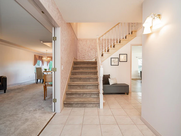 19036 62 Avenue, Surrey, BC, V3S 8H7 - 3