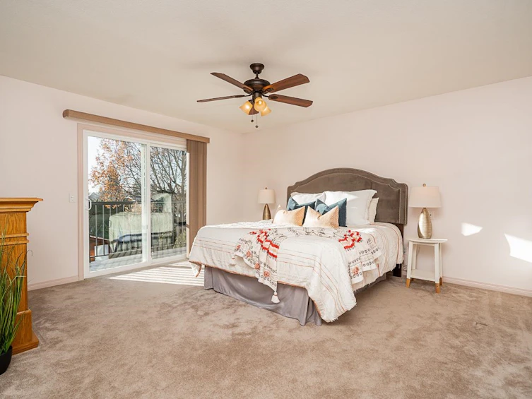 19036 62 Avenue, Surrey, BC, V3S 8H7 - 17