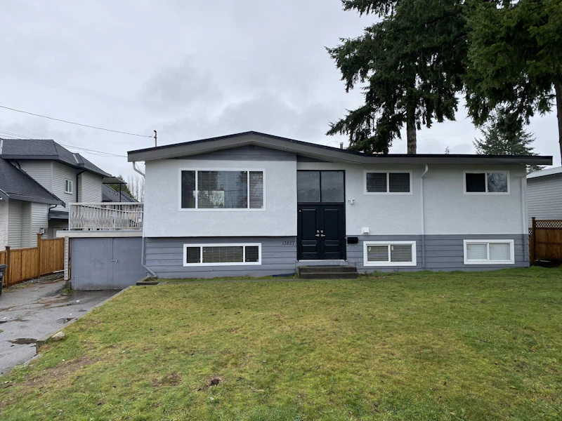 13827 Berg Road, Surrey BC V3R 5L2