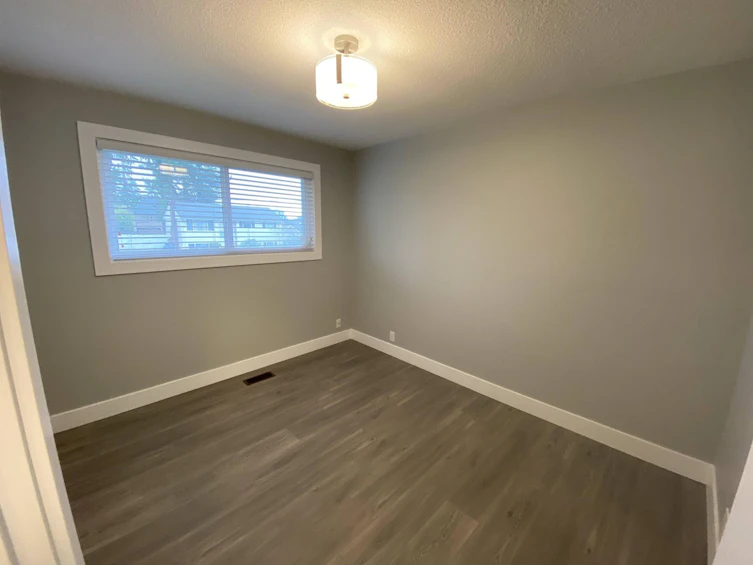 13827 Berg Road, Surrey, BC, V3R 5L2 - 8