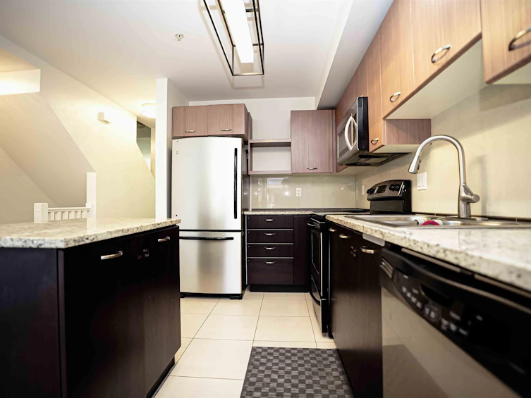 155-6671 121 Street, Surrey, BC, V3W 1T9 - 6