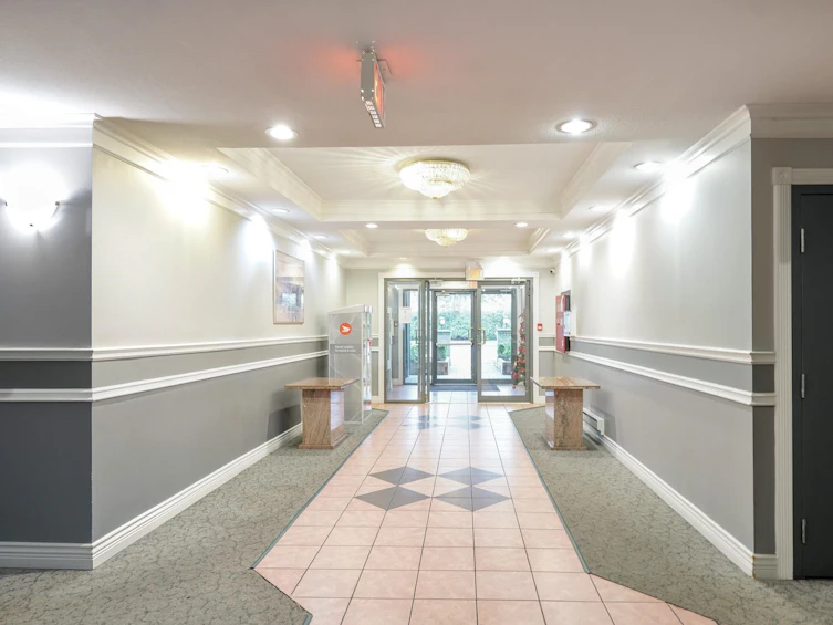 313-8115 121a Street, Surrey, BC, V3W 1J2 - 11