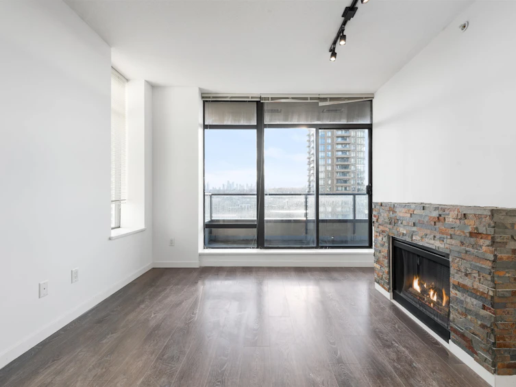 1005-4250 Dawson Street, Burnaby, BC, V5C 4B1 - 3