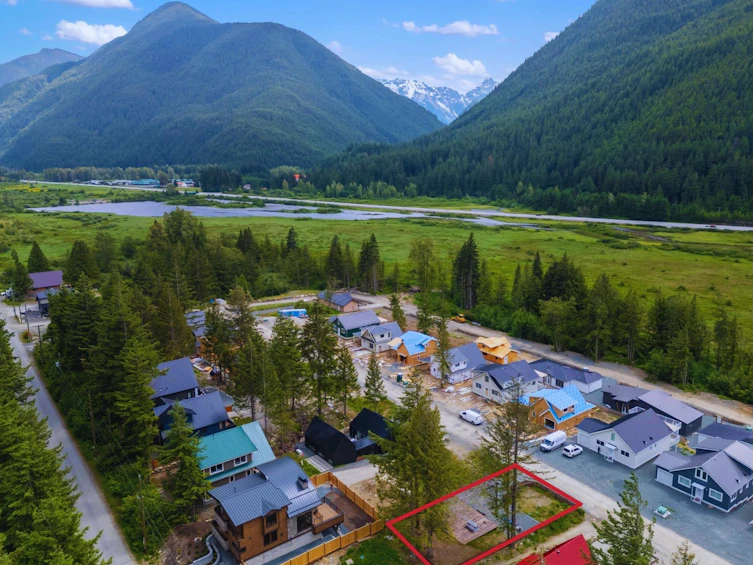 71380 Grove Boulevard, Hope, BC, V0X 1L5 - 3