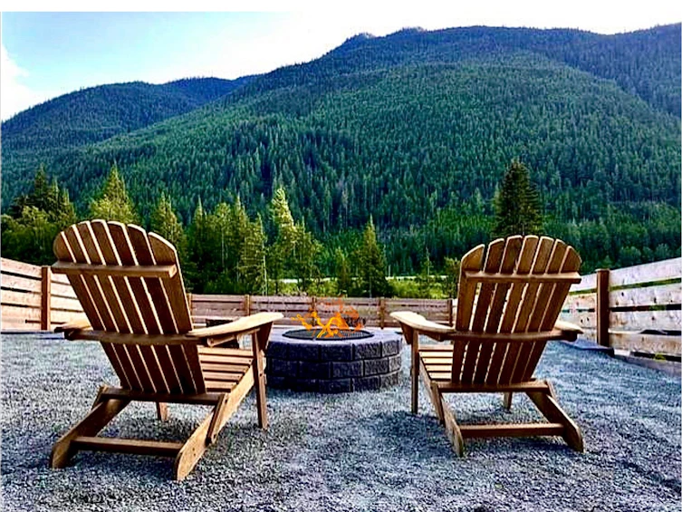 71380 Grove Boulevard, Hope, BC, V0X 1L5