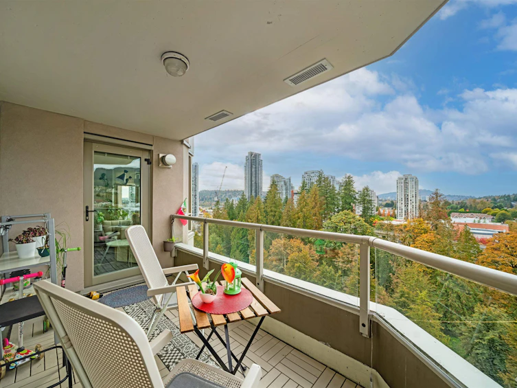 1202-3070 Guildford Way, Coquitlam, BC, V3B 7R8 - 2