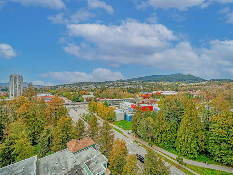 1202-3070 Guildford Way, Coquitlam, BC, V3B 7R8 - 4