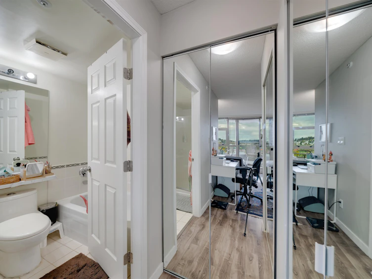 1202-3070 Guildford Way, Coquitlam, BC, V3B 7R8 - 7