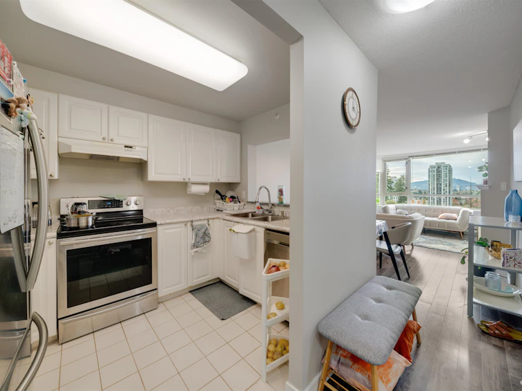 1202-3070 Guildford Way, Coquitlam, BC, V3B 7R8 - 16