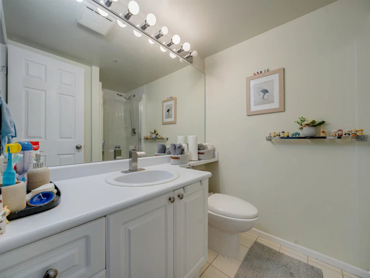 1202-3070 Guildford Way, Coquitlam, BC, V3B 7R8 - 20