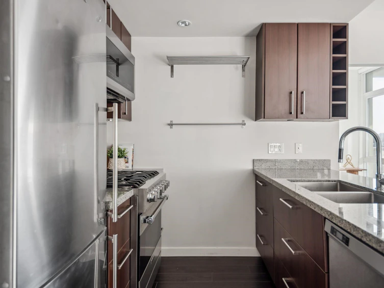 1008-108 W 1st Avenue, Vancouver, BC, V5Y 0H4 - 7