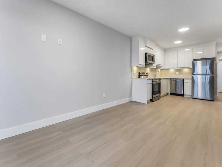 405-3050 Kingsway, Vancouver, BC, V5R 5J7 - 13