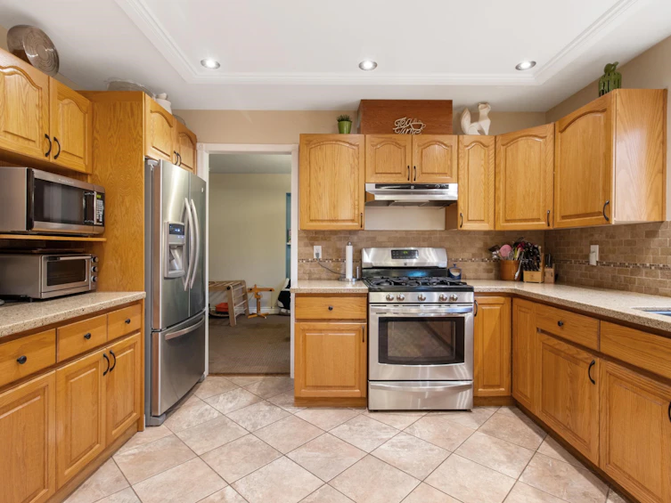 35383 Munroe Avenue, Abbotsford, BC, V3G 1L4 - 9