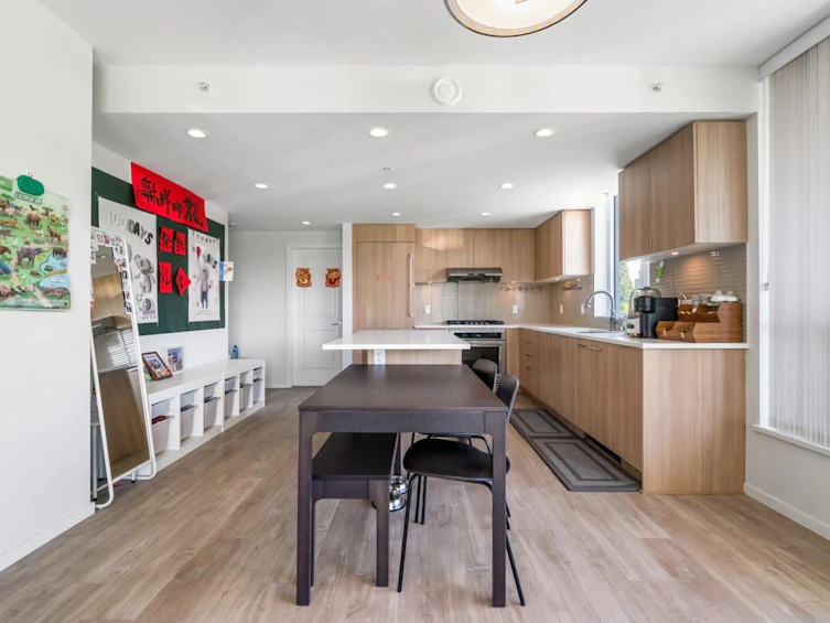 202-6638 Dunblane Avenue, Burnaby, BC, V5H 0G8 - 3