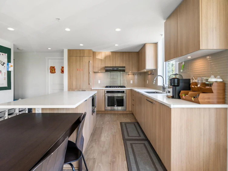 202-6638 Dunblane Avenue, Burnaby, BC, V5H 0G8 - 5