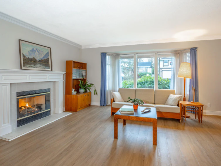 12205 202 Street, Maple Ridge, BC, V2X 8X6 - 2