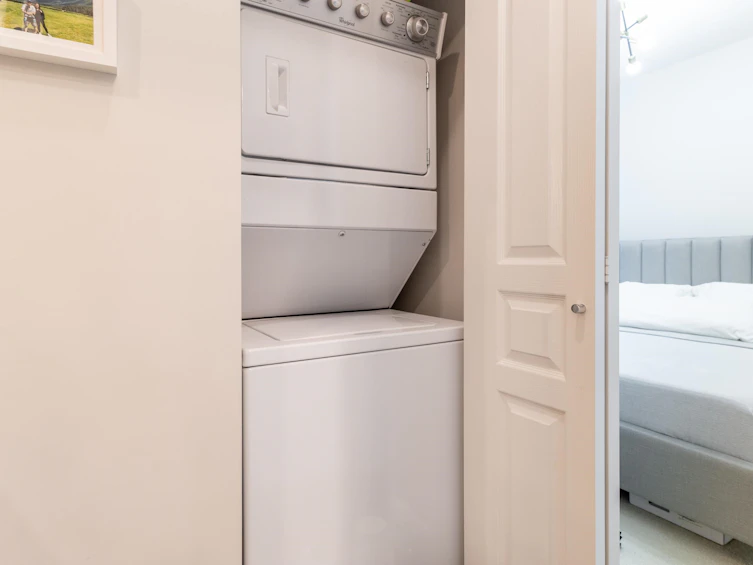 211-9388 Tomicki Avenue, Richmond, BC, V6X 0P1 - 23