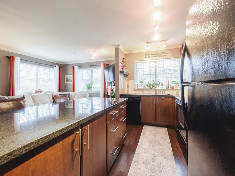 202-19388 65 Avenue, Surrey, BC, V4N 5S1 - 5